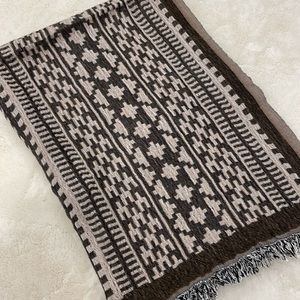 Wilfred Geometric Blanket Scarf